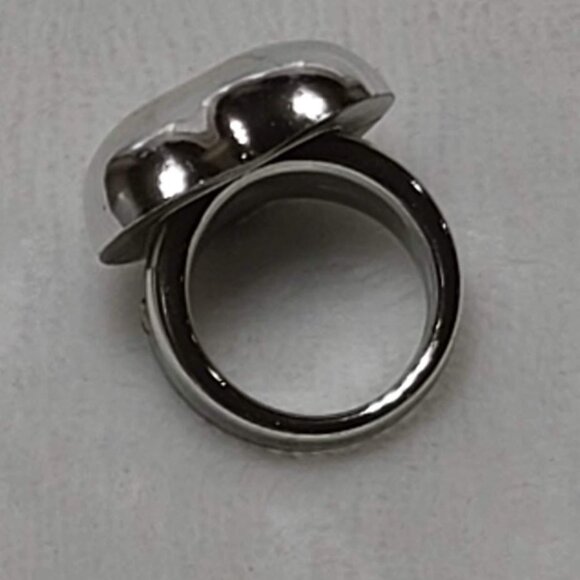 Vintage Puffy Chunky Heart Ring Silver Plastic Toy Jewelry - Picture 5 of 8